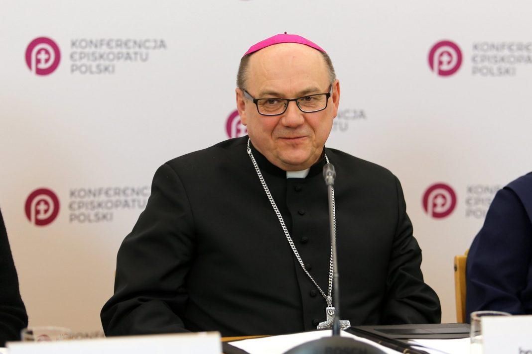 Bp Kiciński: Osoby konsekrowane są świadkami obecności Jezusa pośród nas