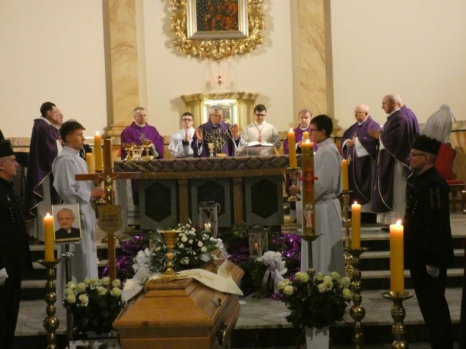 Pogrzeb ks. kan. Marka Pluskoty