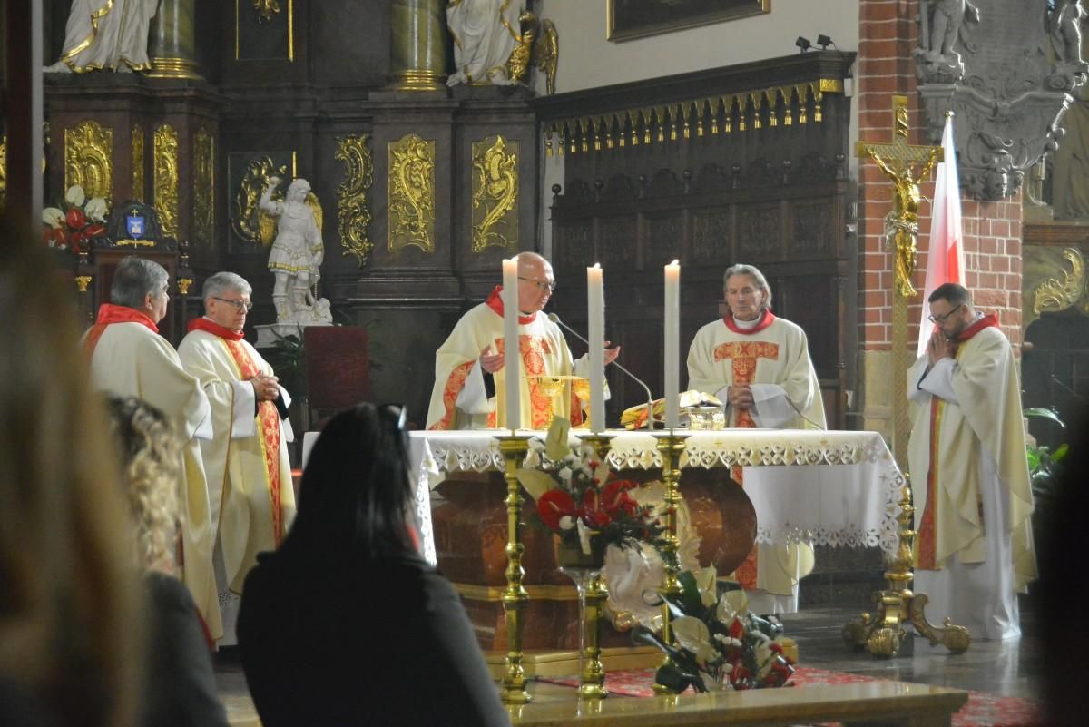 Uroczyście i patriotycznie w legnickiej Katedrze.