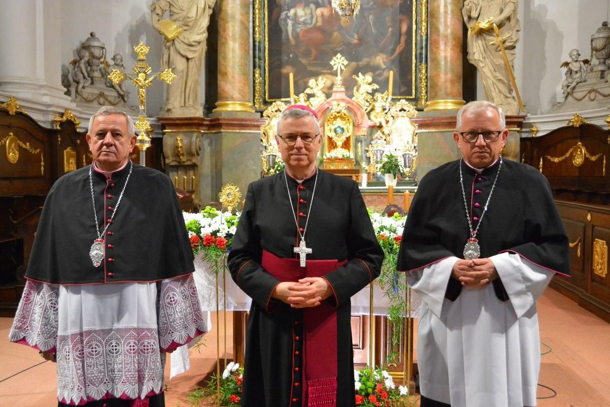 Nowi kanonicy Kapituły św. Jadwigi Śląskiej.