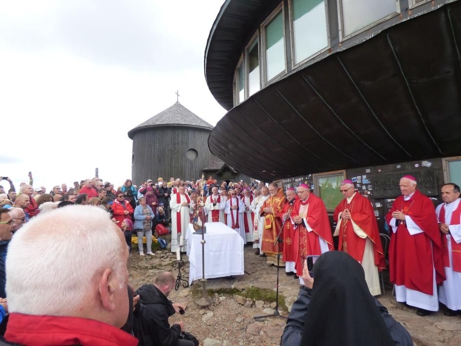Na Śnieżce znów międzynarodowo.