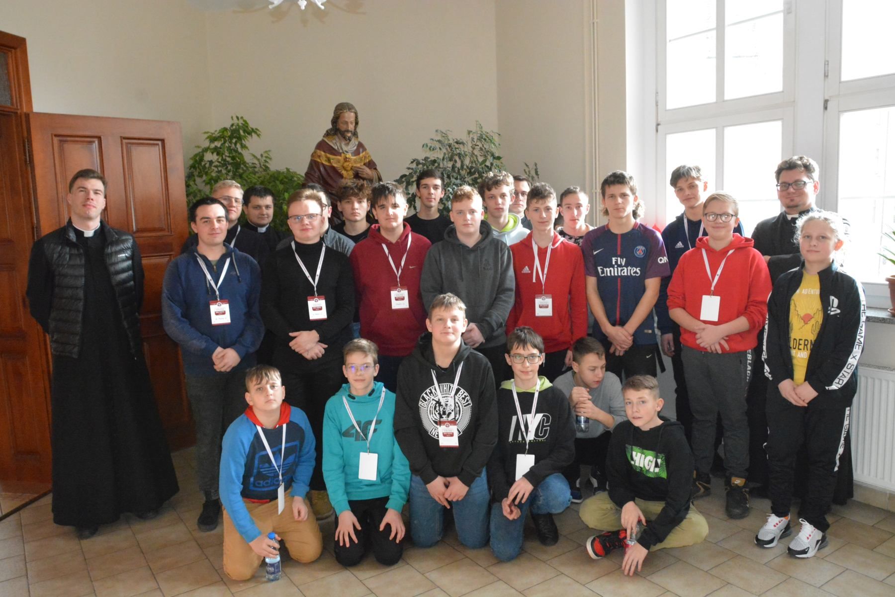 Młodzież młodsza na rekolekcjach w Domu Słowa