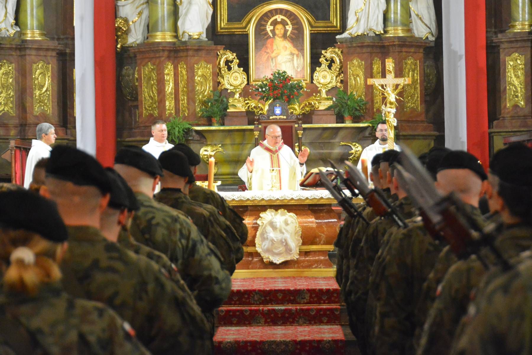Msza za Ojczyznę w legnickiej katedrze.
