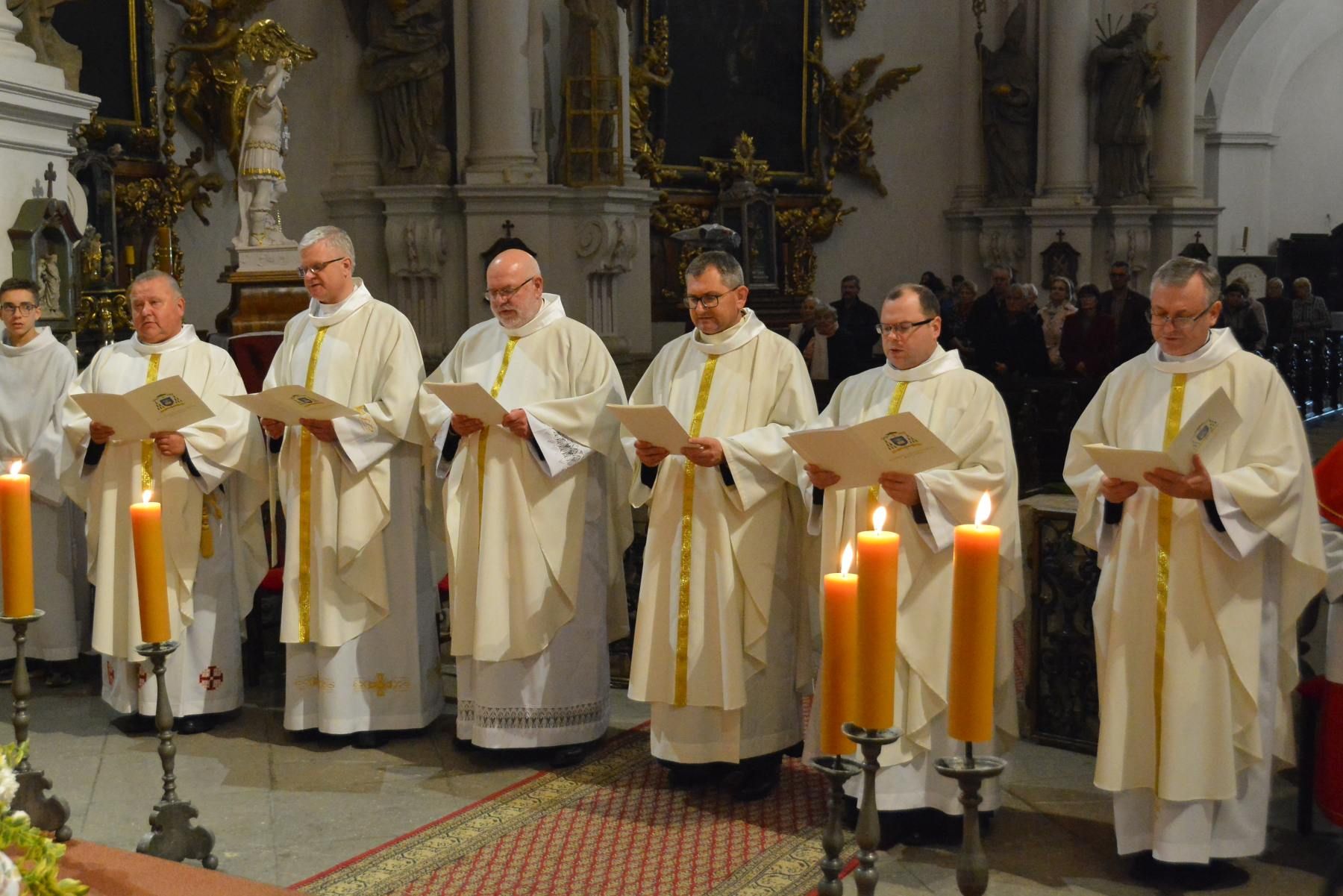 Nowi kanonicy w kapitule św. Jadwigi Śląskiej