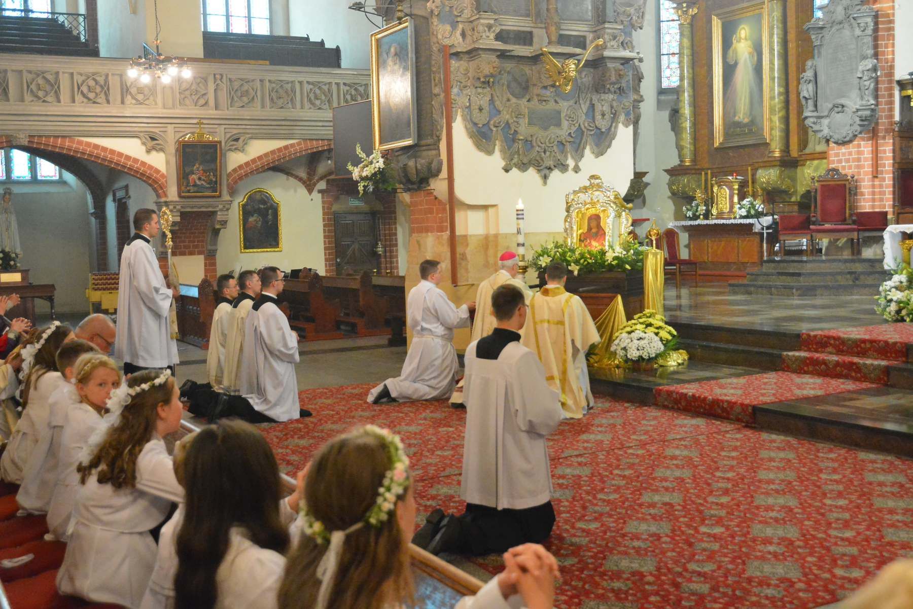 Eucharystia i koncert dla uczczenia wizyty Papieża