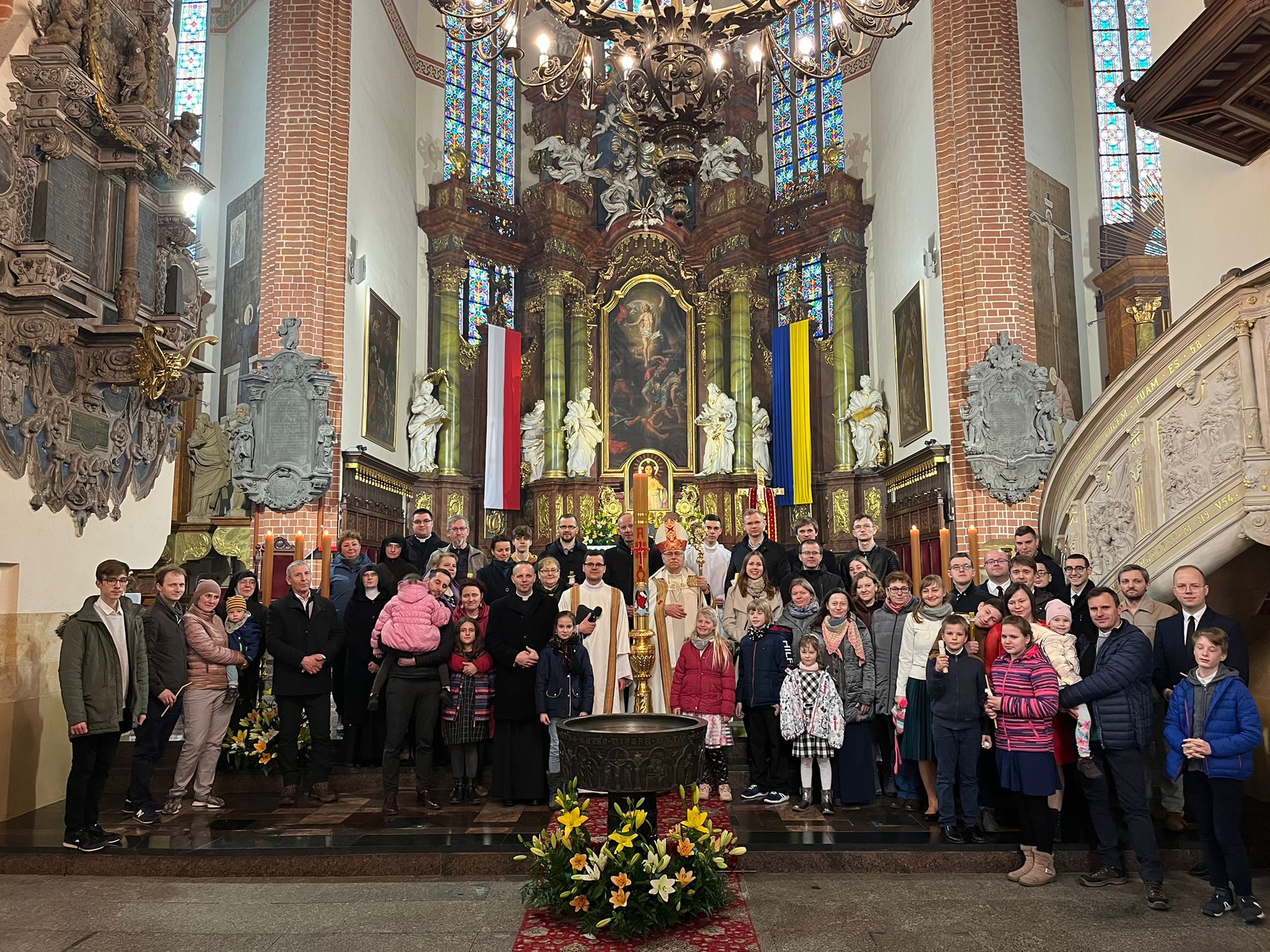 Nieszpory chrzcielne w katedrze