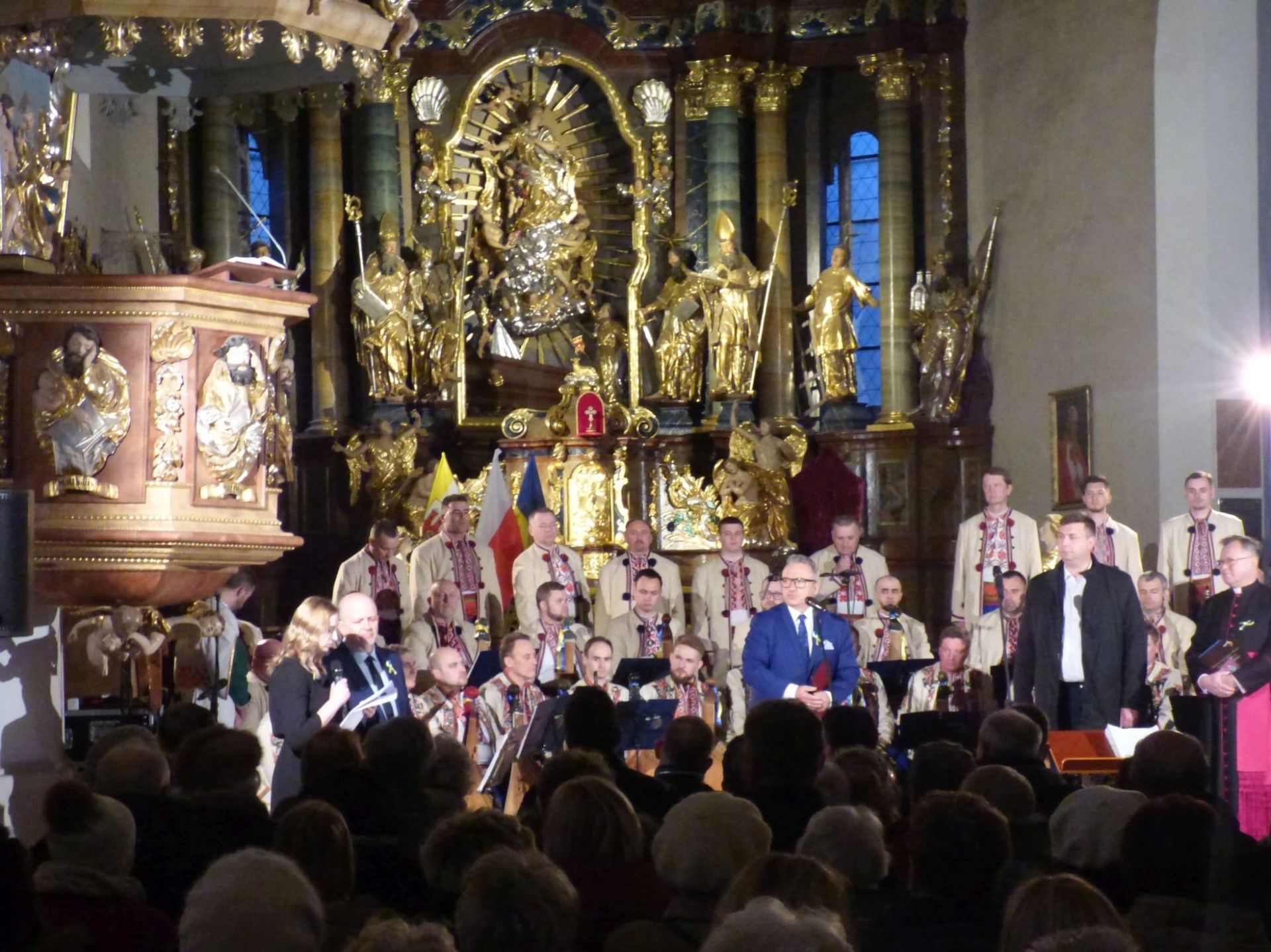 Bandurzyści koncertują w diecezji