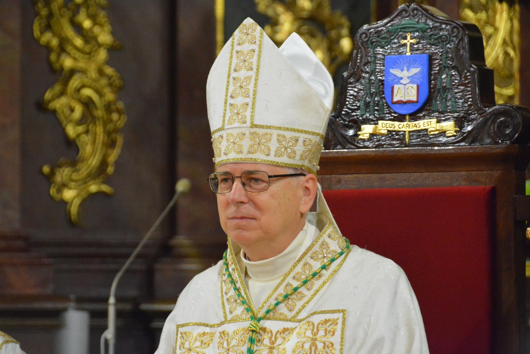 Biskup legnicki o diecezjalnym etapie XVI Synodu Biskupów
