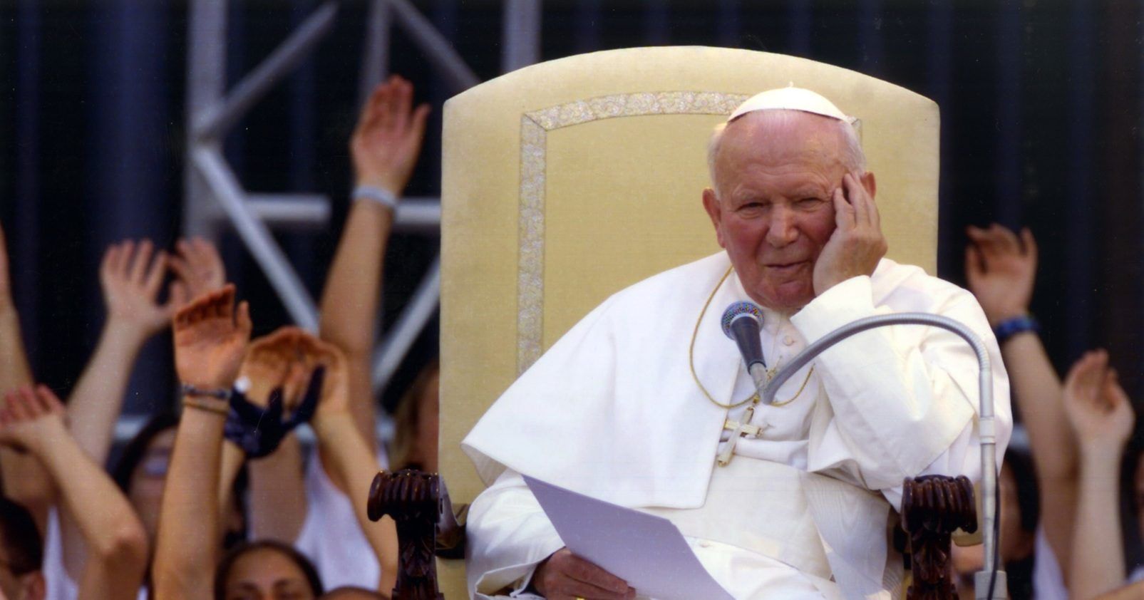 Apel do rodzin i ludzi dobrej woli w obronie św. Jana Pawła II