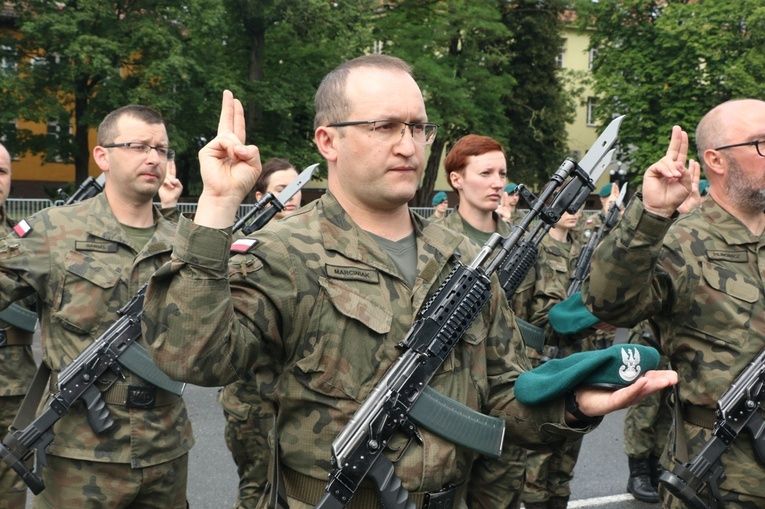 W wojsku jak w seminarium?