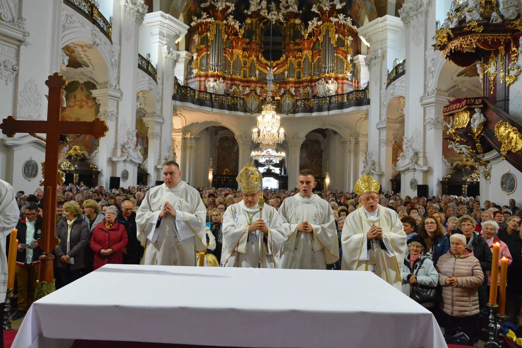 Pielgrzymka Żywego Różańca do Krzeszowa