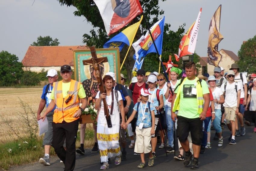 Grupa nr 8 - ze św. Faustyną do Matki