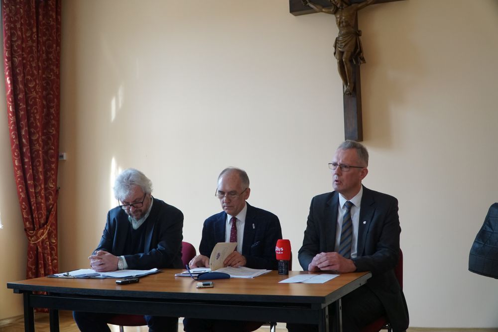 Karta LGBT+ uderza w rodzinę – głos Rady Katolików Świeckich przy Biskupie legnickim