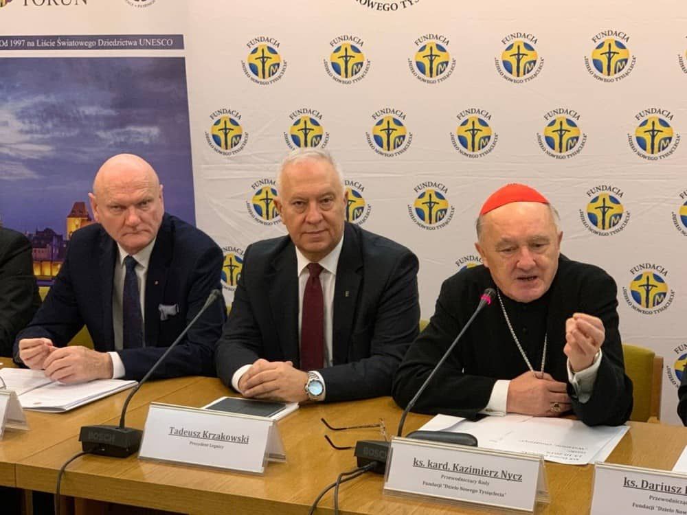 Stypendyści z fundacji "Dzieło Nowego Tysiąclecia" w Legnicy