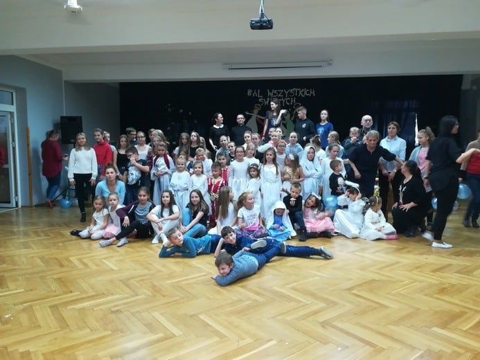 Zabawa ze świętymi w Kamiennej Górze