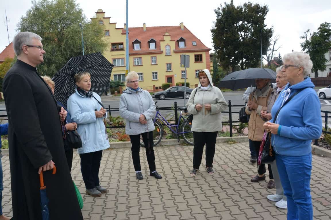 Koronka na ulicach Legnicy