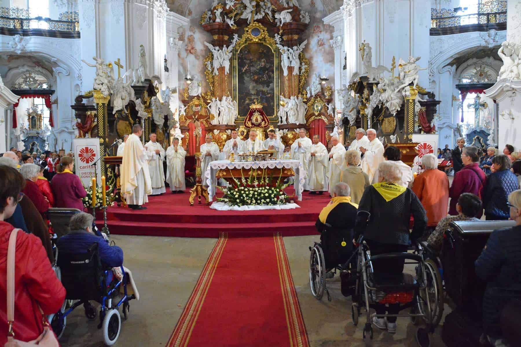 Niepełnosprawni u Matki Bożej Łaskawej