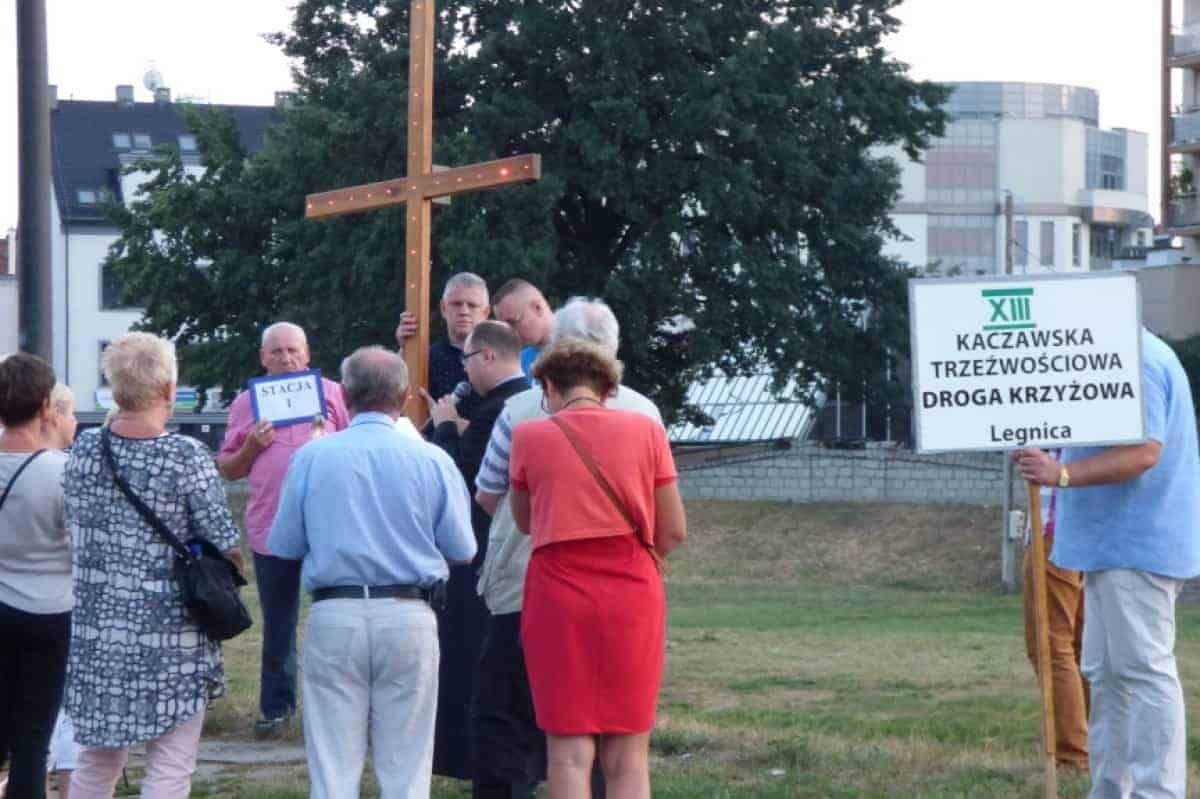 XIII Trzeźwościowa Droga Krzyżowa w Legnicy