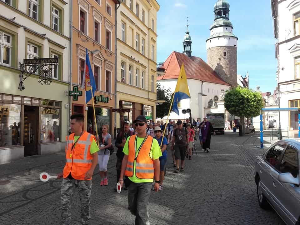 Wędrują do Matki Bożej Łaskawej