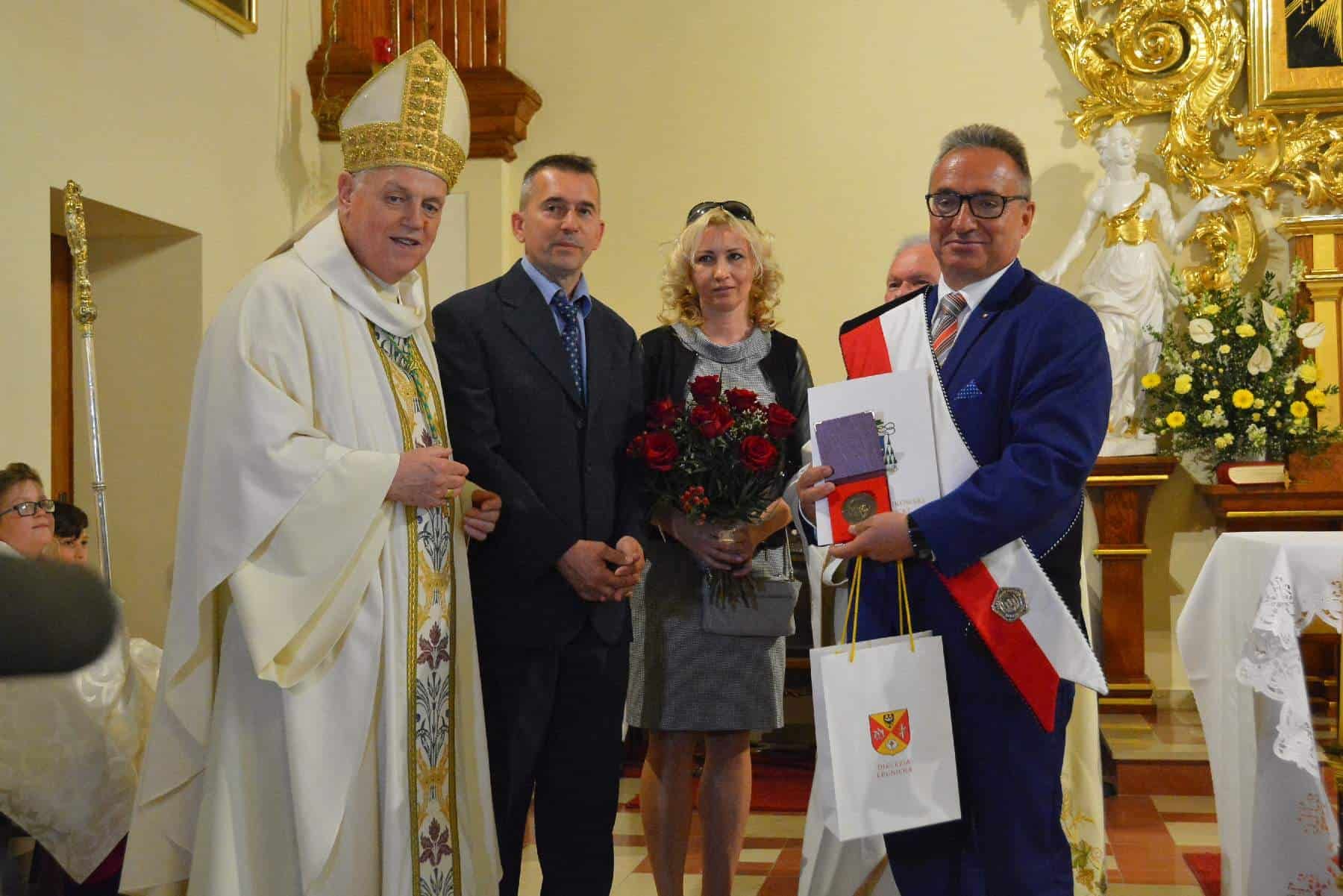 Biskup Legnicki odznaczył Prezydenta Bolesławca