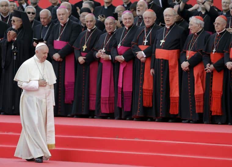 Biskup Legnicki pozdrawia z Rzymu