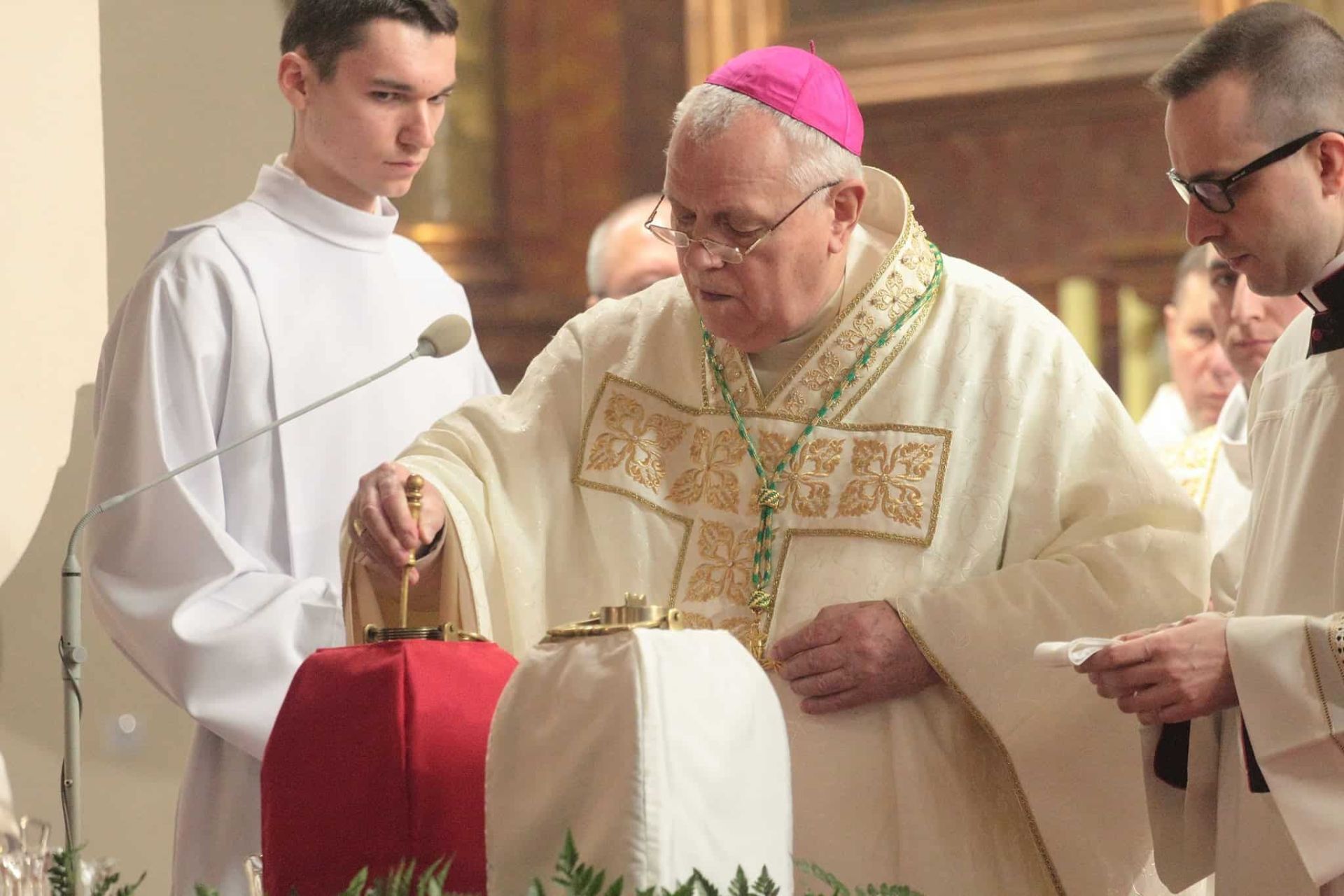 Zaproszenie na Mszę Krzyżma Świętego