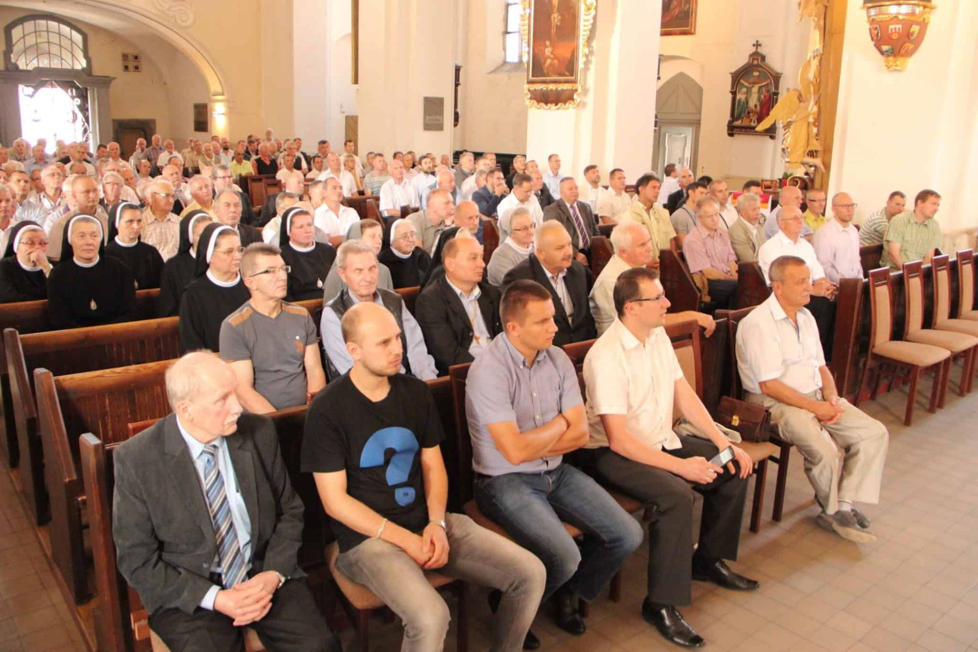 Dzień skupienia nadzwyczajnych szafarzy Komunii świętej