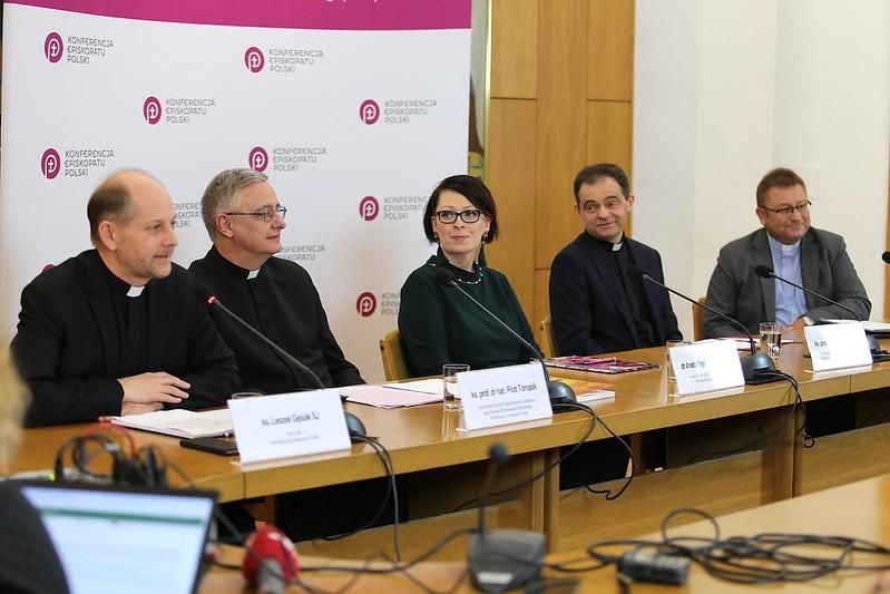 Eksperci Konferencji Episkopatu Polski o szkolnych lekcjach religii