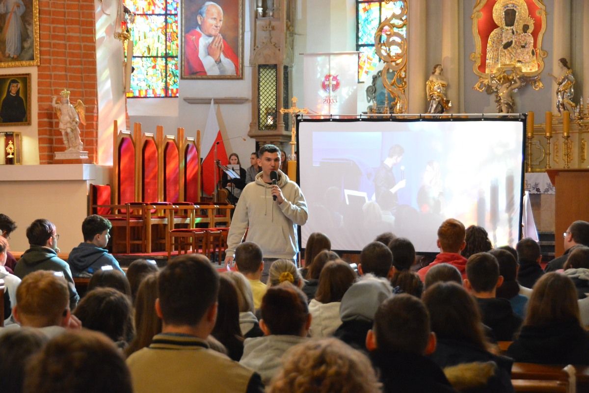 Młodzi pielgrzymi nadziei. Spotkanie w Lubinie i w Legnicy