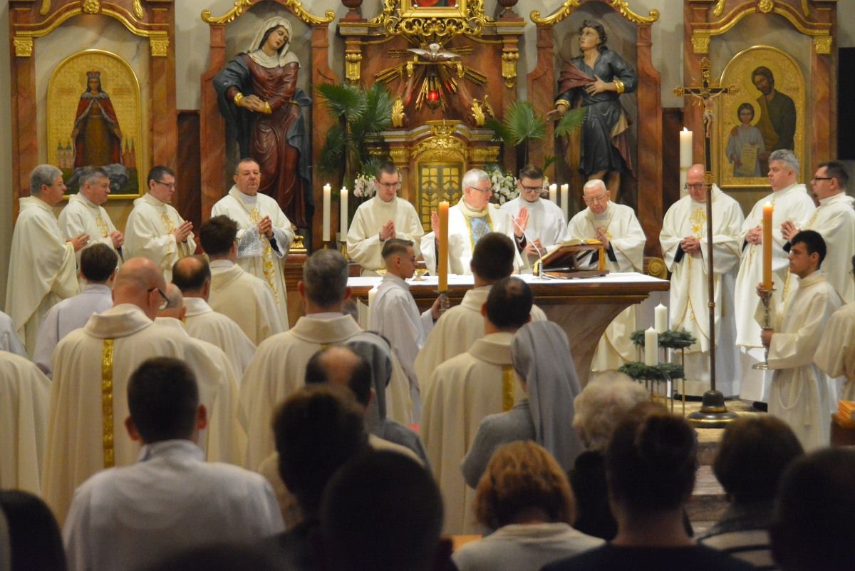 Modlitwa i życzenia dla bp. Andrzeja Siemieniewskiego