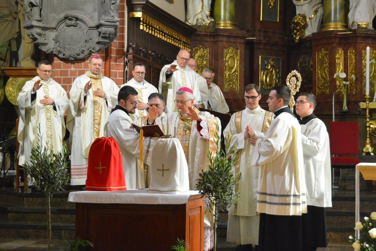 Msza św. Krzyżma w legnickiej Katedrze