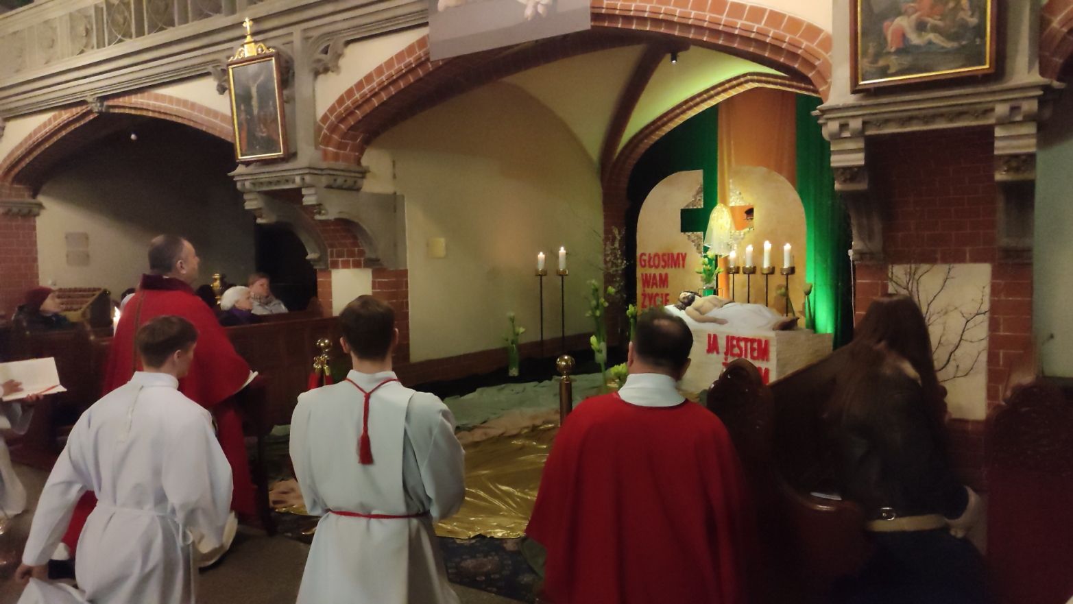 Wielki Piątek w legnickiej katedrze